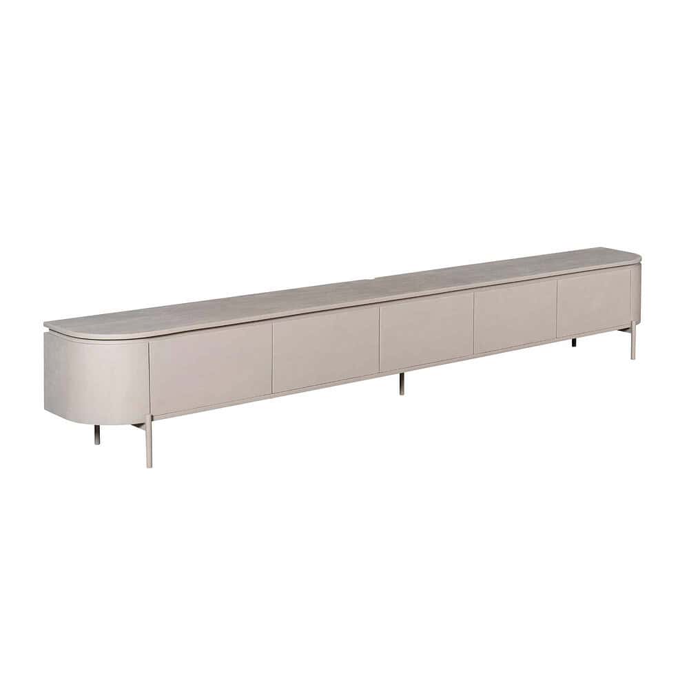 Lage TV-meubel in licht eikenhout met strak modern design en kastruimte voor tv en accessoires.