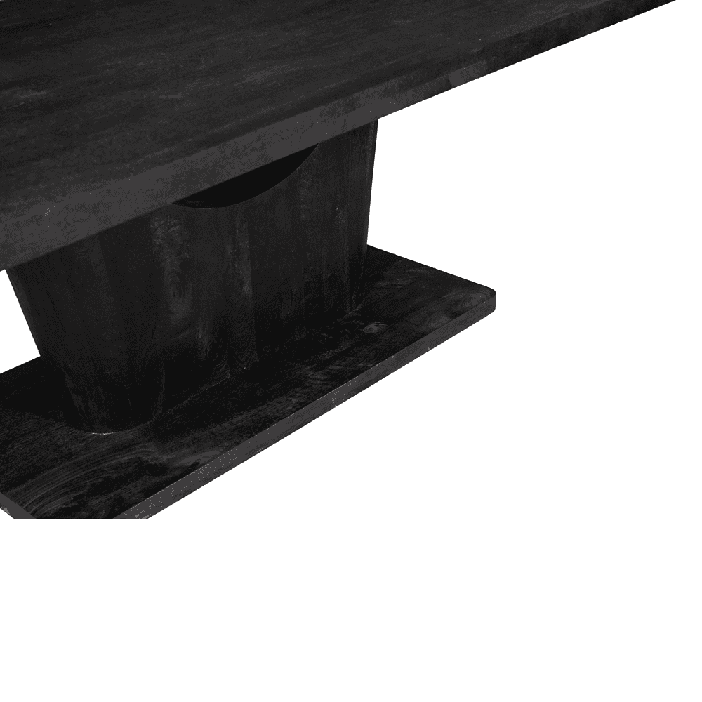 Robuuste zwarte houten eettafel met stoer design, perfect voor moderne interieurs, vervaardigd door Mokana Meubelen, Italiaanse kwaliteit, duurzame afwerking.