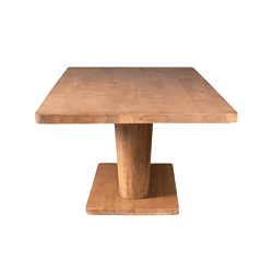 Robuuste houten eettafel met modern Scandinavisch design voor een warme en stijlvolle eetruimte.