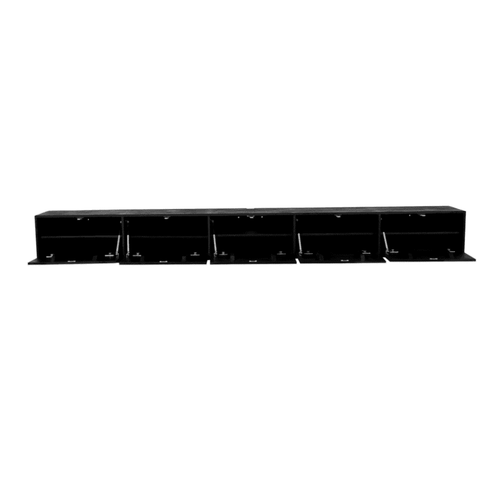 Zwart wandmeubel met meerdere compartimenten en deuren, modern design, passend voor woonkamer of hal, op maat gemaakt door Mokana Meubelen.