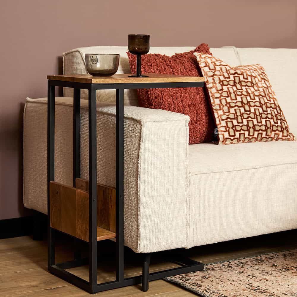 Modern salontafel met hout en metaal, geschikt voor stijlvolle woonruimtes met Mokana Meubelen.