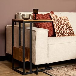 Modern salontafel met hout en metaal, geschikt voor stijlvolle woonruimtes met Mokana Meubelen.