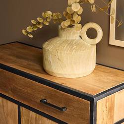 Elegante houten fonteinvaas met natuursteen finish en ronde handgreep, perfect voor woonkamer of gang decor, gecombineerd met natuurlijke gedroogde takken voor een warme uitstraling.