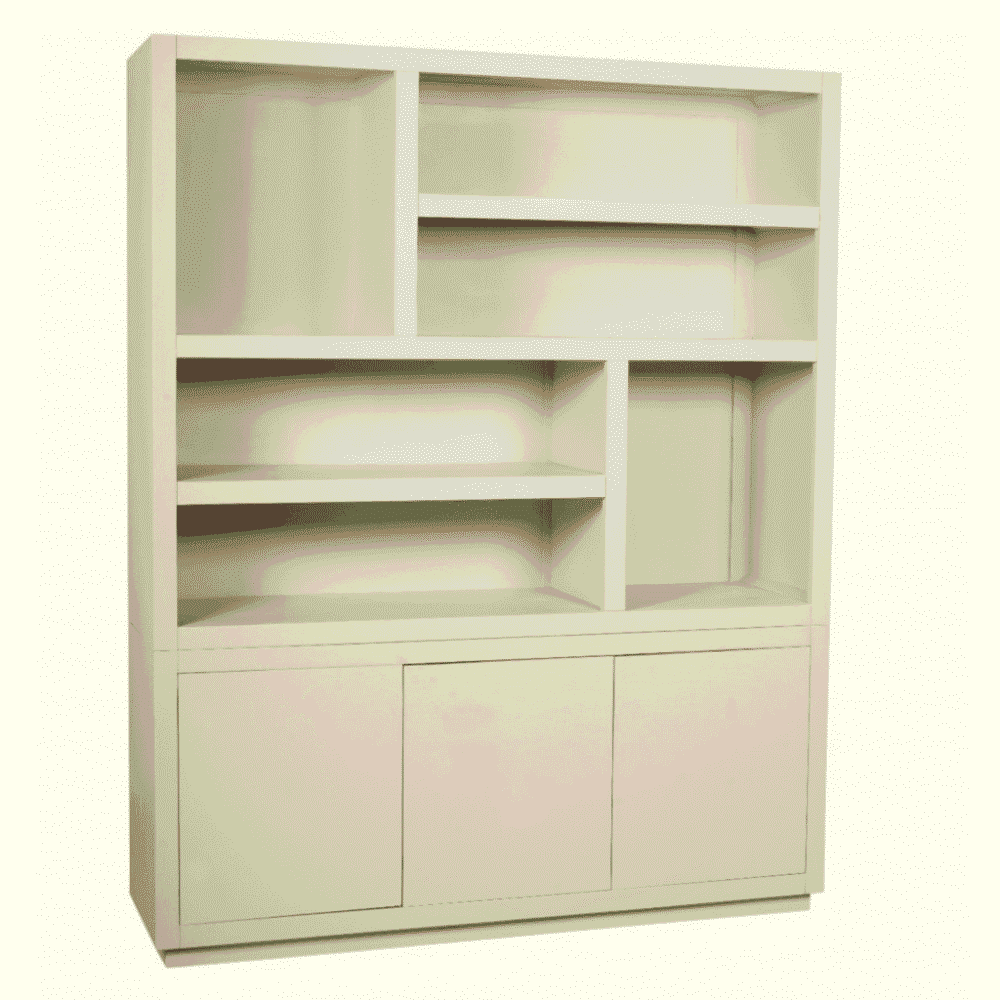 Eikenhouten boekenkast met open vakken en gesloten kastegedeelte, perfect voor moderne woonkamer of kantoor, in een lichte afwerking.