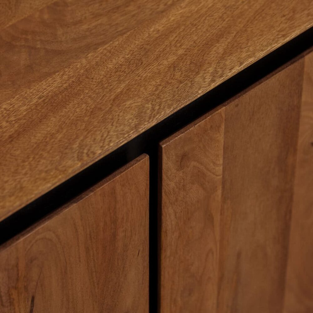 Elegante houten meubeldetails, perfect voor rustieke en moderne interieurstijlen bij Mokana Meubelen.