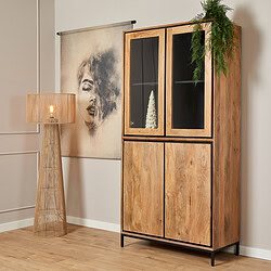 Natuurlijke houten roede kast met glazen deurtjes en zwarte metalen onderkant, ideaal voor moderne interieurs.