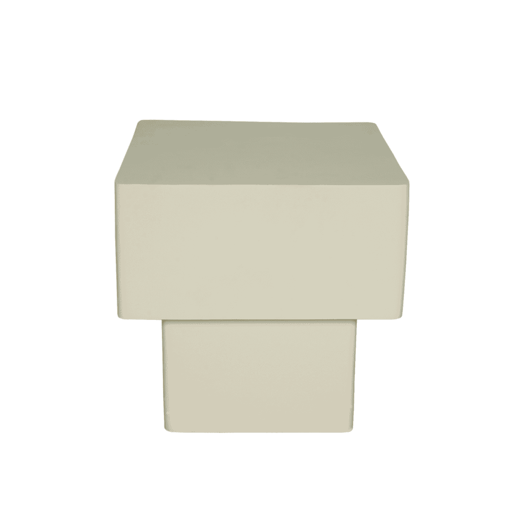 Eigentijdse witte bijzettafel in modern design, perfect voor woonkamer of slaapkamer, gemaakt door Mokana Meubelen.