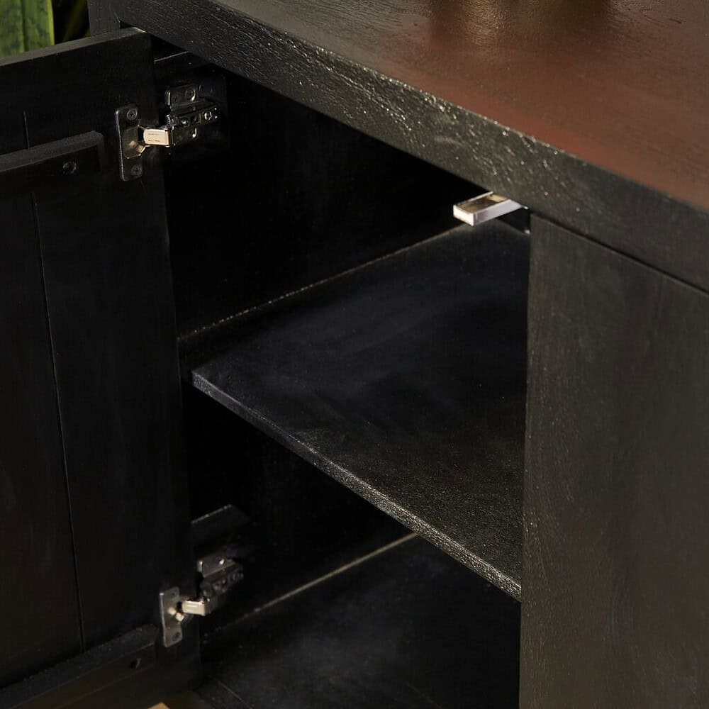 Geschikt voor keukens of kantoorruimtes, zwart houten meubel met ingebouwde kast en metalen scharnieren voor duurzame opbergruimte.