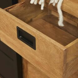 Rustiek houten lade met soft-close systeem en ingebouwde handgreep, hoogwaardig vakmanschap, perfect voor een moderne of landelijke woonkamer.