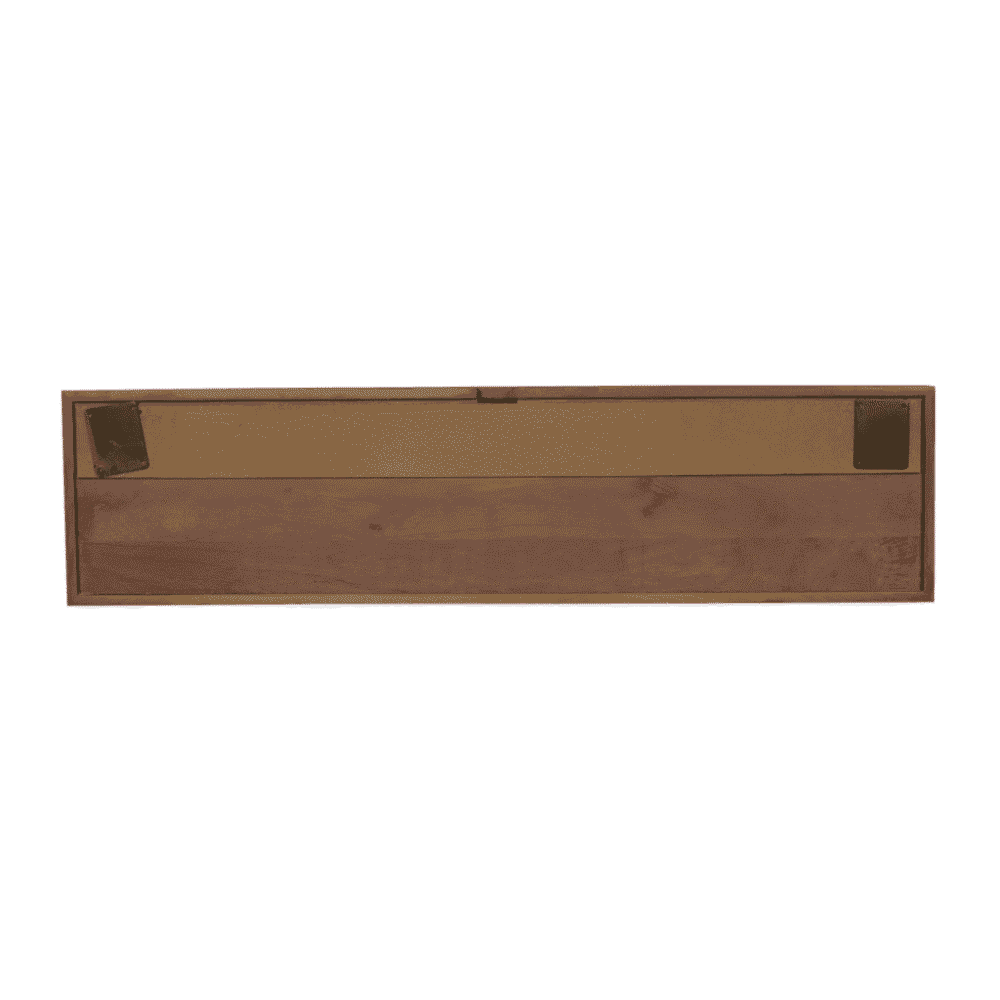 Vormgegeven houten meubel met metalen hoekbeschermers en een elegante afwerking, perfect voor stijlvolle interieurs.