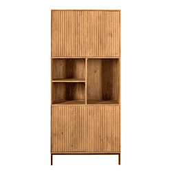 Geelbruin houten vitrine met slanke zwarte metalen poten, multifunctioneel meubel voor moderne woonkamers en eetkamers, ideaal voor het opbergen en tonen van decoraties en servies.