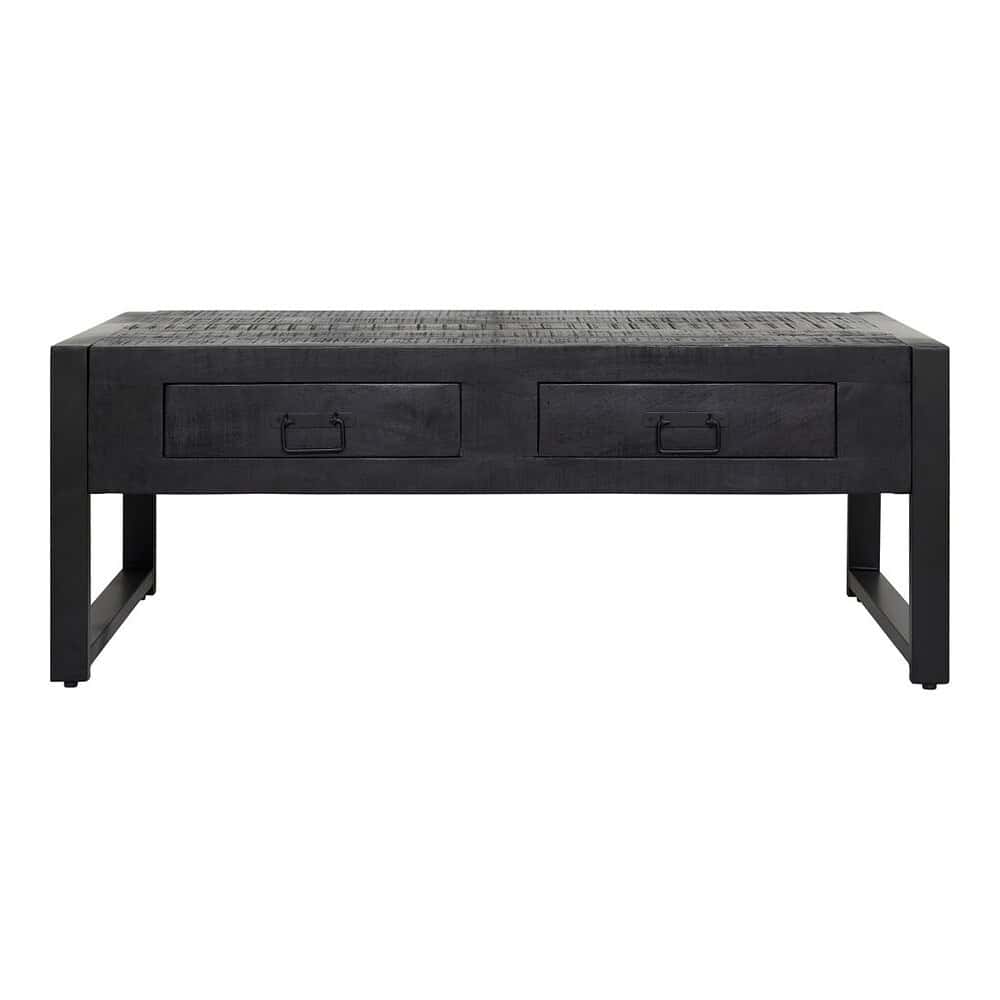 Zwarte industriële salontafel met twee laden en metalen handgrepen, gemaakt van massief hout en met een ruwe afwerking, perfect voor een modern of industrieel interieur.