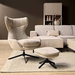 Design lounge chair met matching voetenbank uit de collectie van Mokana Meubelen, perfect voor modern en comfortabel interieur.