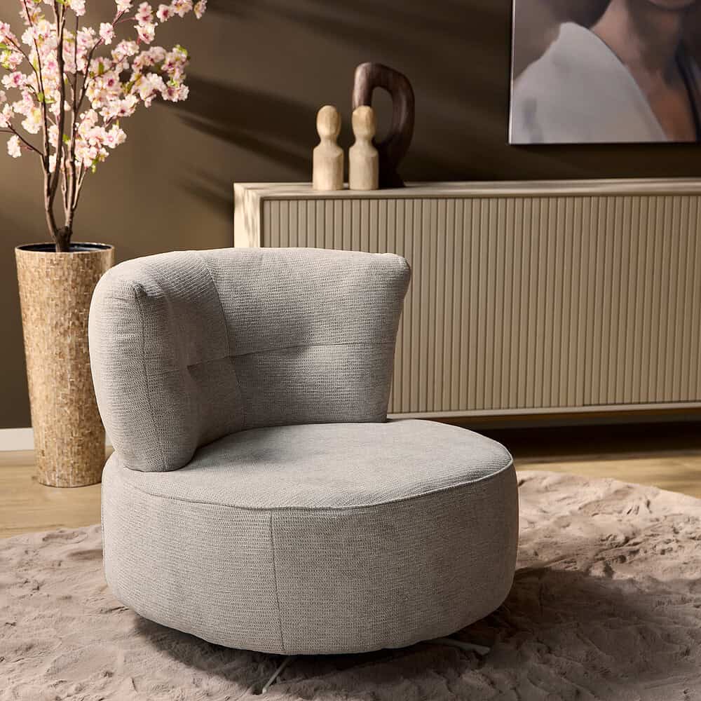 Modern upholstered rond stoel in lichtgrijze stof, perfect voor een stijlvol en comfortabel interieur.