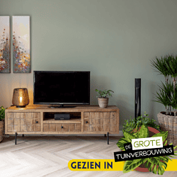 Robuuste houten TV-meubel met opberglades en legplanken, perfect voor een stijlvolle woonkamer inrichting. Gemaakt van massief hout, gecombineerd met zwart metalen poten voor een moderne uitstraling.