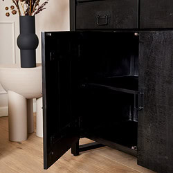 Antiek zwart houten buffetkast met open deur, modern meubelstuk voor stijlvolle woninginrichting, handgemaakt van hoogwaardig hout, perfect voor opslag en decoratie.