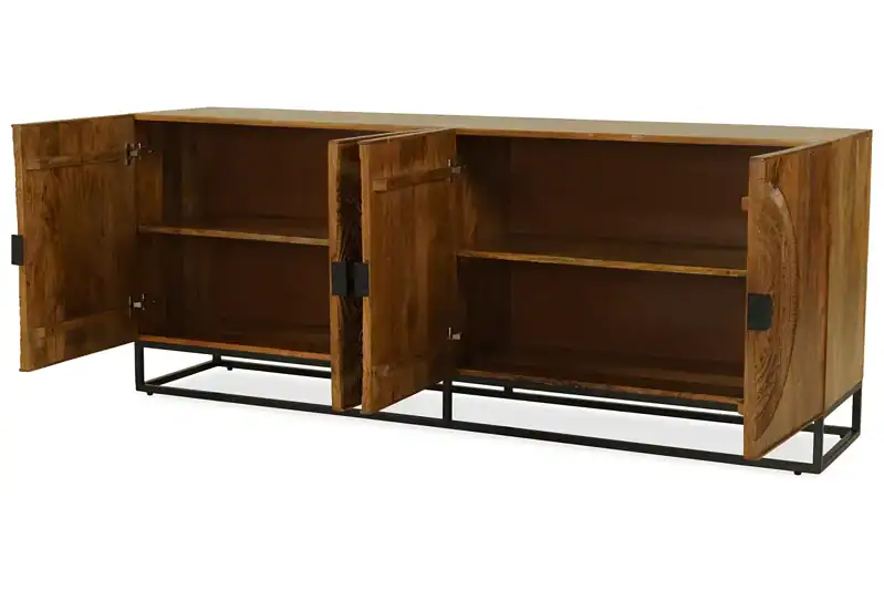 Elegante houten dressoir met open en gesloten opbergvakken, industrieel zwart metalen frame, perfect voor woonkamer of eetkamer, ambachtelijk vakmanschap, duurzame materialen, modern design.