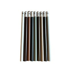 Zwarte, bruin, groen en goudkleurige meubelstalen voor maatwerk en kleuradvies bij Mokana Meubelen.