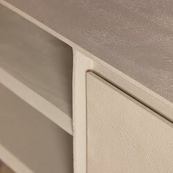 Elegante, erdbeuken fineer kastdeur met subtiele textuur en matte afwerking, perfect voor een modern interieur, maatwerk opties.