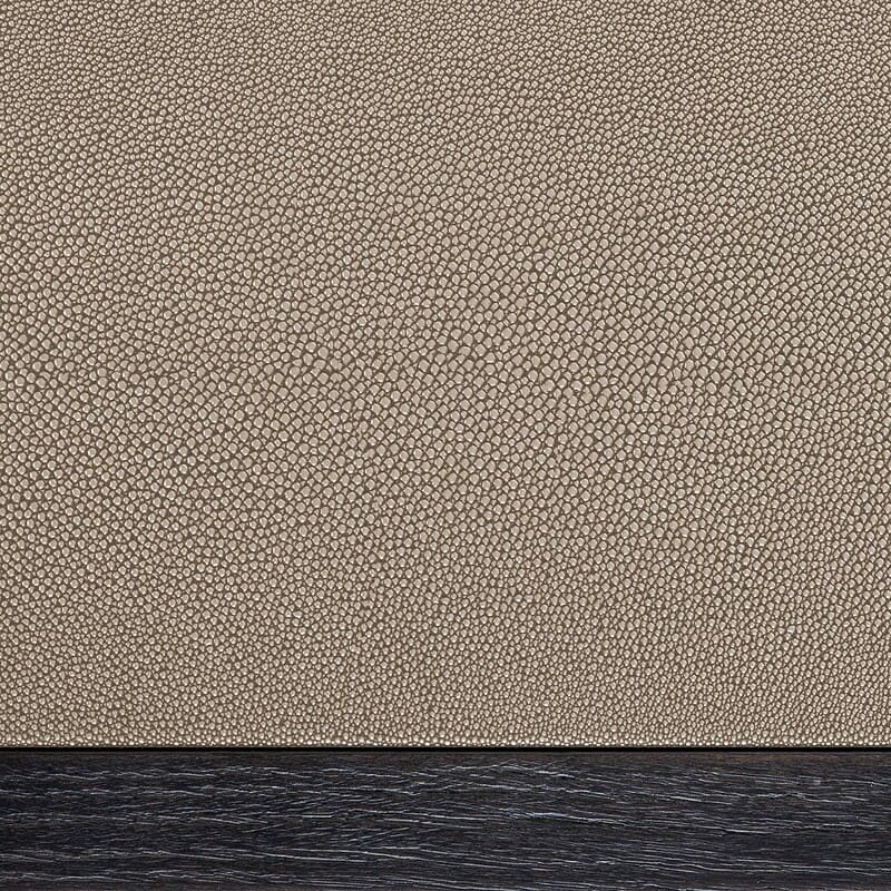 Elegant luxe meubelstof in beige met donkere houten rand, perfect voor maatwerk meubels en interieurdecoratie – hoogwaardige kwaliteit, comfort en stijl voor uw woning.