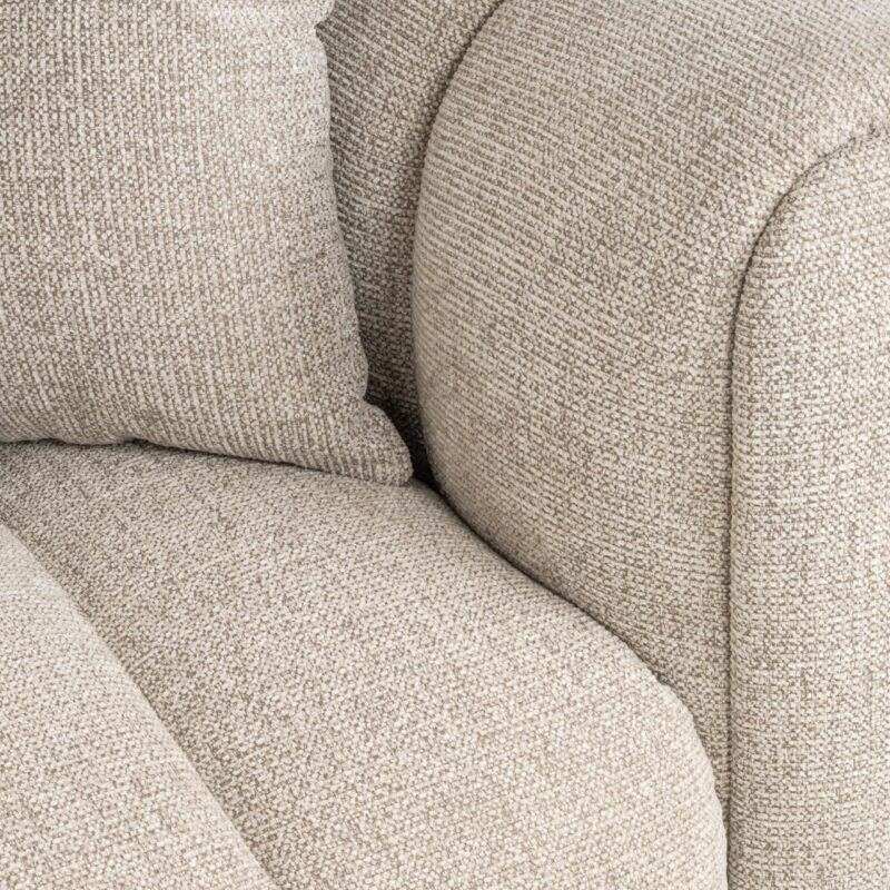 Bank Novaro natural fancy lounge left