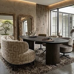 Moderne eettafel Nout van massief eikenhout, verkrijgbaar in meer dan 30 kleuren, perfect voor een stijlvolle eetkamer.