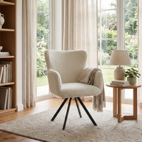 Eetkamerstoel Sade he design Eetkamerstoel Sade he design volldig samen te stellen naar wens is iedere stof kleur leder eetkamerstoel