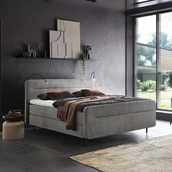 Stijlvolle op maat gemaakte bedden en meubelen van Mokana Meubelen, perfect voor een modern en elegant interieur.
