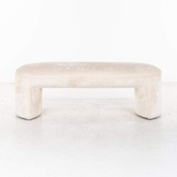 Bank Fargo wit chenille zitmeubel in interieur setting