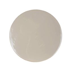 Bijzettafel Naya in interieur setting met goudkleurige accenten