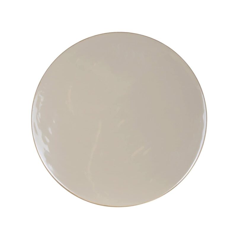 Bijzettafel Naya in interieur setting met goudkleurige accenten