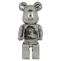 Decoratief object Bear silver small vanuit een ander perspectief, zilver en zwart