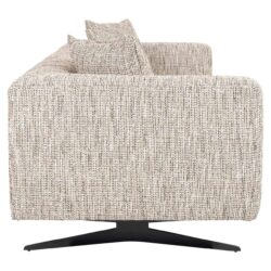 Detail van de metalen poten op de Hoxton 3-zits bank