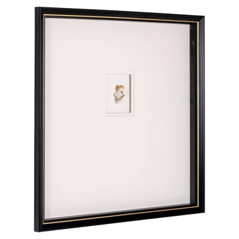 Afbeelding van achterkant van Wall art Danni, goud en wit