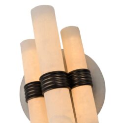 Textuur wandlamp Zara, ijzer en albast, strak ontwerp