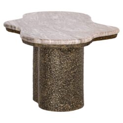 Salontafel Abandos brass antique in interieur met zithoek