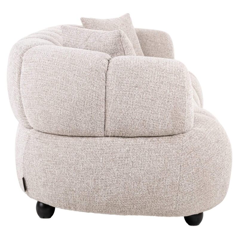 Bank Amelia natural fancy in interieur, zwarte bank met sierkussens