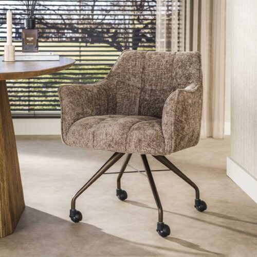 Moderne eetkamerstoel met wieltjes