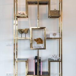 Wandkast Magnus goudkleurig RVS glas van voor