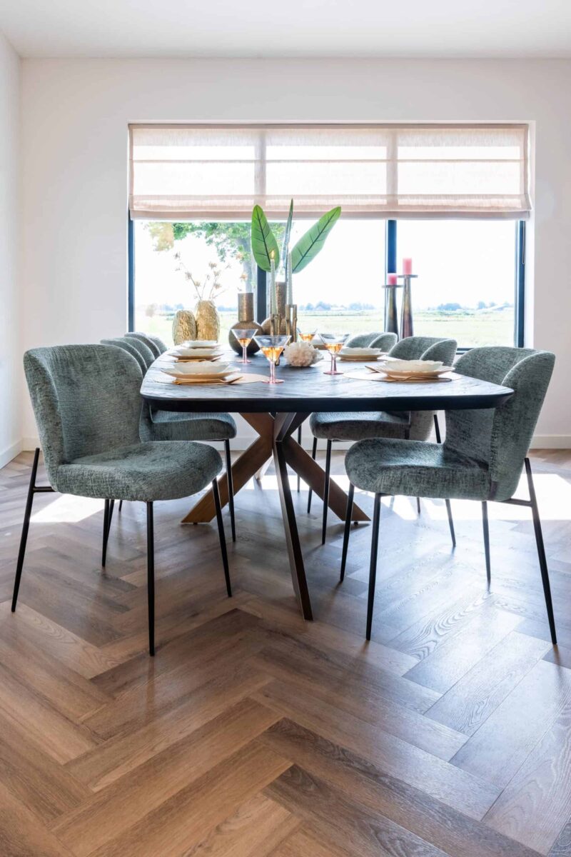 Eettafel Hayley dark coffee 280