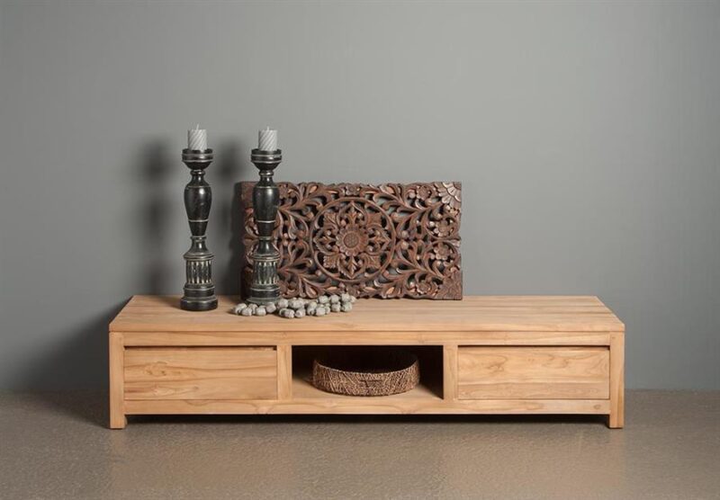 Corona TV-meubel in interieur, landelijk stijl, bruin kleurtint, teak materiaal