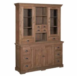 Detail van de buffetkast in bruin recycled teak met klassieke stijl