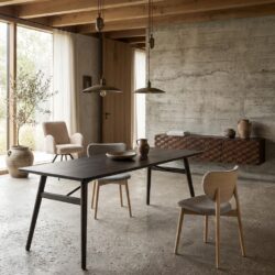 Rechthoekige eetkamertafel in espresso-houtkleur van de Aura collectie