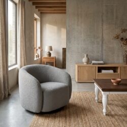 Belfast fauteuil in taupe kleur met Japandi stijl en draaibaar mechanisme