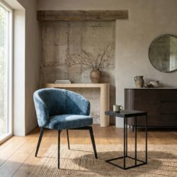 Eetkamerstoel Amphara blue chenille fire retardant