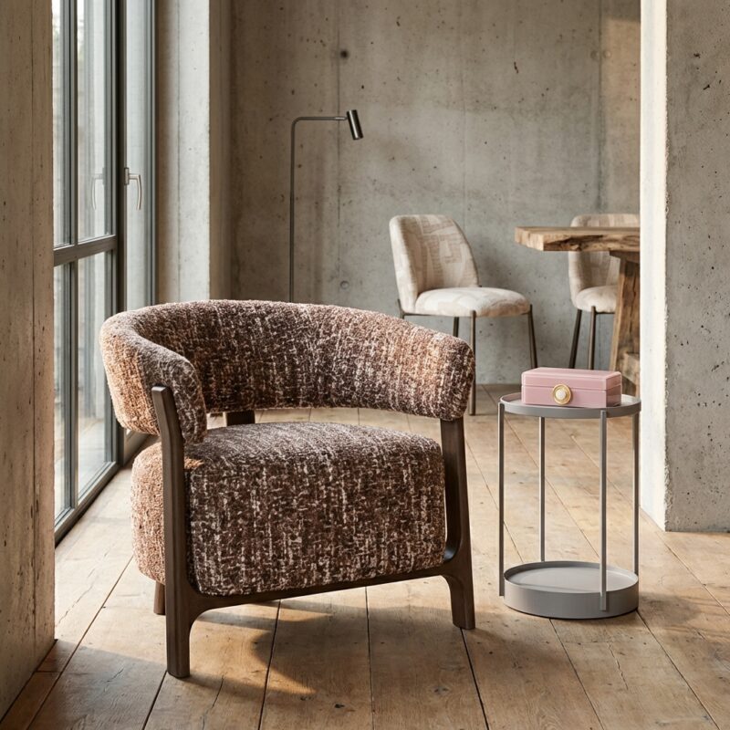 Lounge stoel Dalara in hazel met massief beukenhouten frame en polyester stof