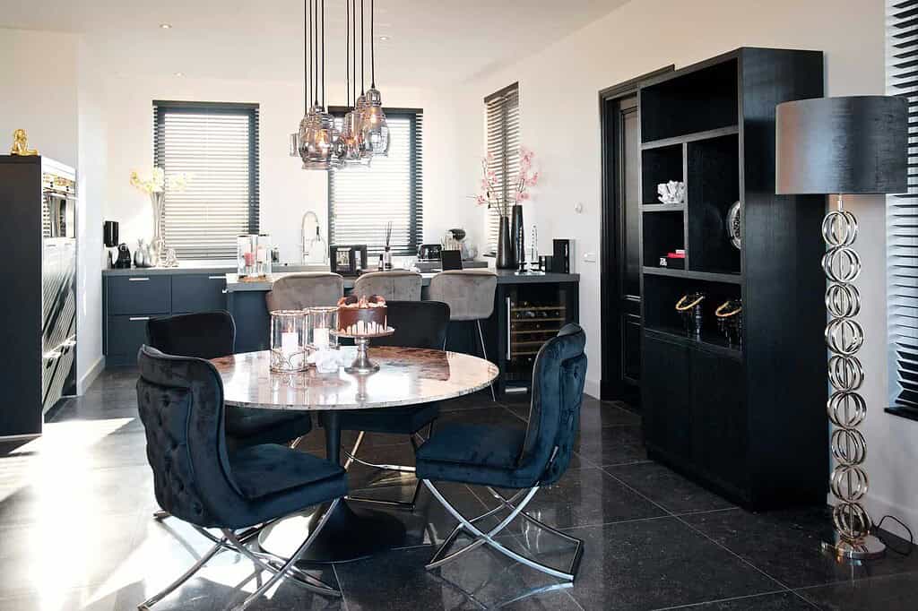 Wandkast Oakura black