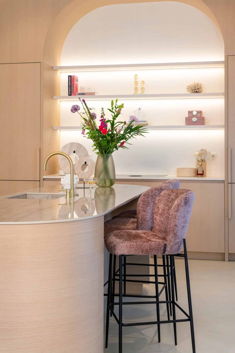 Netto gewicht van Manou beige large: 1.7 kg