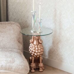 Afbeelding van de bijzettafel Poodle vanuit een ander perspectief