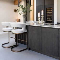 Barstoel Ellis biscotti